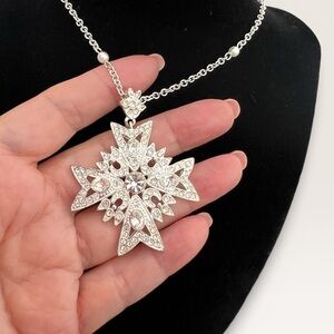 Vintage Silver tone starburst Pendant Necklace